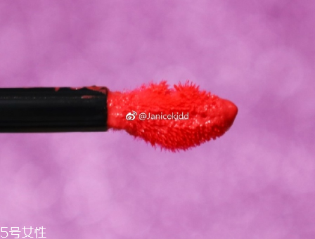 ysl圣羅蘭銀管唇釉好用嗎？蜜糖一樣水潤柔滑