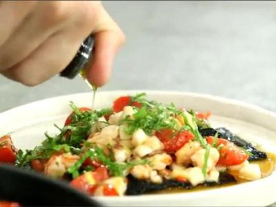 海鮮墨魚(yú)面餃子的做法 蔡健雅熱愛(ài)料理 海鮮墨魚(yú)面餃子的做法 蔡健雅熱愛(ài)料理