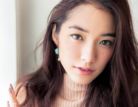 唇釉怎么涂均勻？涂出滿滿女人味