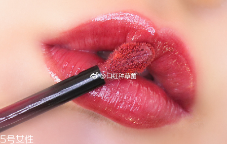 ysl圣羅蘭銀管唇釉好用嗎？蜜糖一樣水潤柔滑