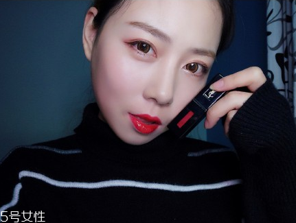 ysl圣羅蘭黑管唇釉哪個顏色好看？持久度加分