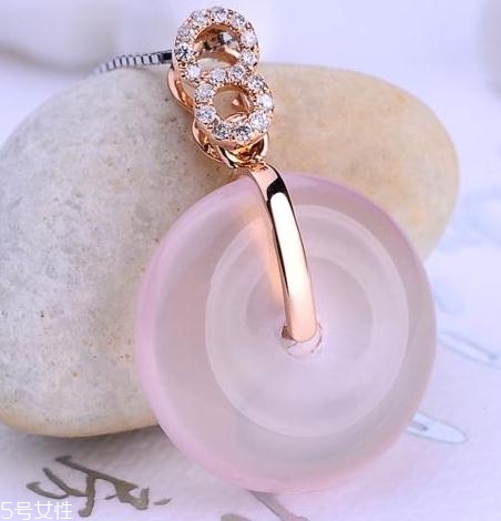 芙蓉石是粉水晶嗎？原來它們是這樣的關(guān)系