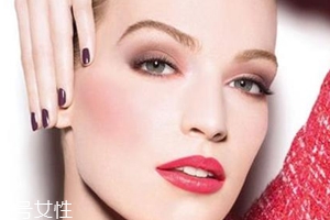 口紅可以做腮紅嗎？敏感肌膚慎用