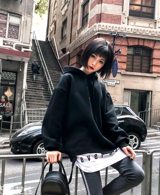 衛(wèi)衣怎么穿顯腿長？教你穿出大長腿