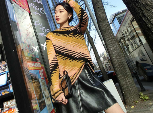 皮裙配什么上衣好看？教你做個硬糖女孩