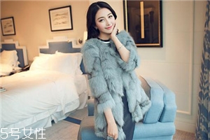 皮草什么顏色最顯氣質(zhì)？今年最流行的皮草顏色都在這了