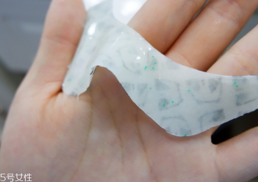 pandaw潘達(dá)眼膜可以敷多久？潘達(dá)眼膜要洗嗎