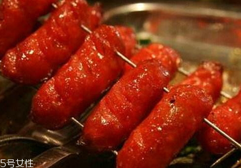 烤箱烤香腸的溫度和時間 烤箱烤香腸注意事項 烤箱烤香腸的溫度和時間 烤箱烤香腸注意事項