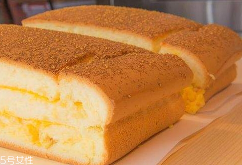 烤箱烤蛋糕為什么會塌 主要是以下原因 烤箱烤蛋糕為什么會塌 主要是以下原因