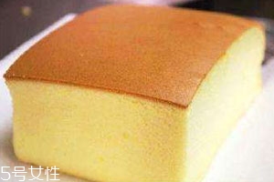 烤箱烤蛋糕為什么會(huì)糊 烤箱烤蛋糕不糊的技巧 烤箱烤蛋糕為什么會(huì)糊 烤箱烤蛋糕不糊的技巧