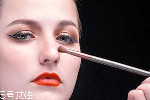 鼻影刷怎么用？鼻影的正確畫法