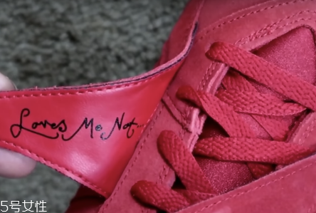 air jordan 8 valentines day情人節(jié)限定款發(fā)售時間_實物細(xì)節(jié) air jordan 8 valentines day情人節(jié)限定款發(fā)售時間_實物細(xì)節(jié)