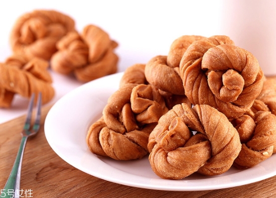 麻花的熱量高嗎？吃麻花容易長(zhǎng)胖