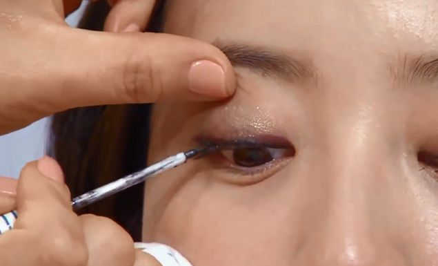 內(nèi)雙變外雙眼妝畫法 內(nèi)雙校正眼型方法 內(nèi)雙變外雙眼妝畫法 內(nèi)雙校正眼型方法