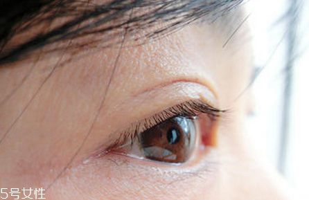 睫毛增長液哪個牌子效果好？增長眼睫毛的有效方法