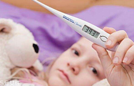 銀耳紅棗湯發(fā)燒能喝嗎 不建議食用 銀耳紅棗湯發(fā)燒能喝嗎 不建議食用