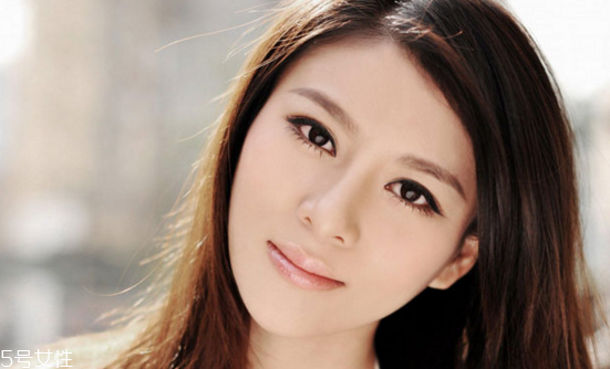 睫毛老是掉是怎么回事？睫毛剪了不會變長