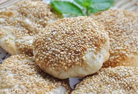 烤箱烤火燒適宜溫度是多少 烤箱烤火燒注意事項(xiàng) 烤箱烤火燒適宜溫度是多少 烤箱烤火燒注意事項(xiàng)