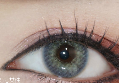 怎樣讓睫毛變長(zhǎng)變翹？下眼線還可以畫出來