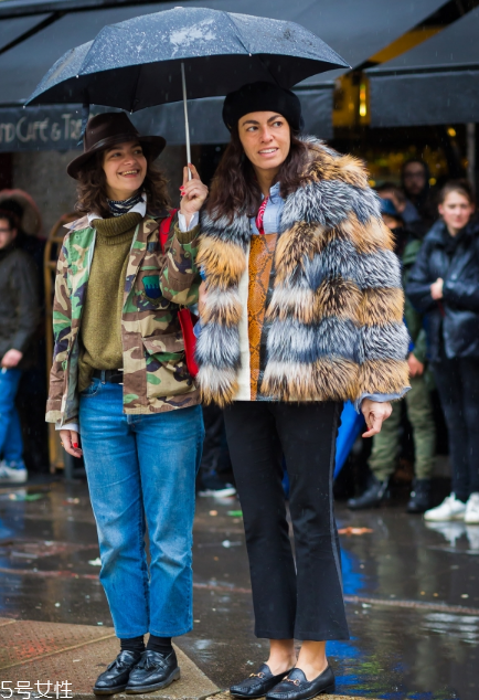 皮草搭配什么褲子好看？打造冬日新時(shí)尚