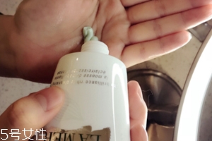 LA MER潔面泡沫為什么泡沫不多？要注意使用手法