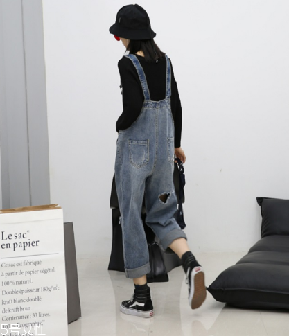 寬松牛仔褲配什么上衣？帶給你不一樣的美感