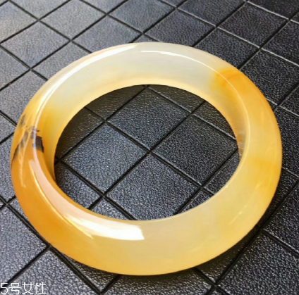 黃龍玉有收藏價值嗎？不同等級收藏價值不同