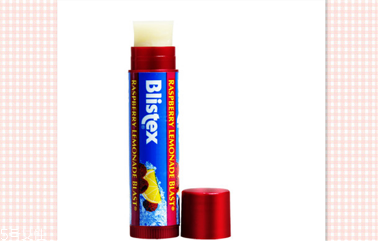 blistex唇膏有哪幾款？使用唇膏應(yīng)該適量