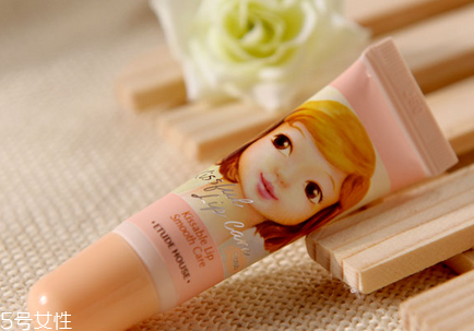 唇紋怎么去除？淡化唇紋的唇膏推薦