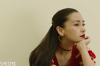 紅唇妝怎么畫最好看？復古紅唇妝的畫法