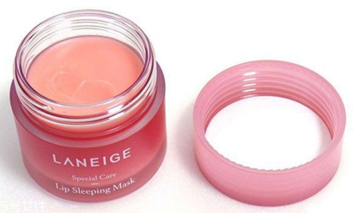 怎么使用唇膜更好發(fā)揮作用？敷完唇膜后需要護理