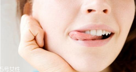 蘭芝唇膜孕婦能用嗎？起皮嘴唇的福音