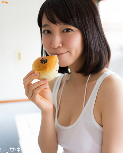 圓臉有劉海好還是沒有劉海好？頭發(fā)少又細(xì)不適合短發(fā)