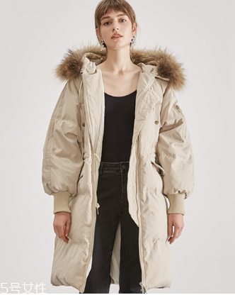 冬天穿什么羽絨服顯瘦？教你做冬日小妖精