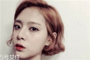 大臉女生適合的短發(fā)發(fā)型 短發(fā)打理步驟 大臉女生適合的短發(fā)發(fā)型 短發(fā)打理步驟