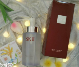 卸妝油哪個(gè)牌子好用？網(wǎng)紅卸妝油盤(pán)點(diǎn)