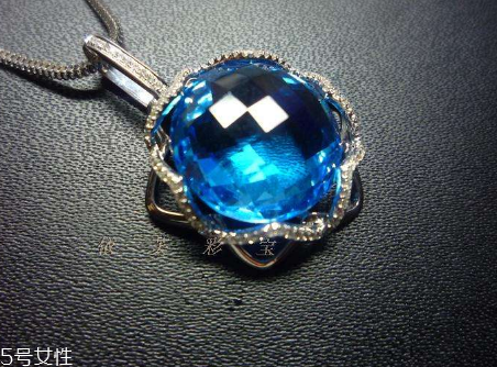 托帕石適合什么人戴？這些人最適合不過了