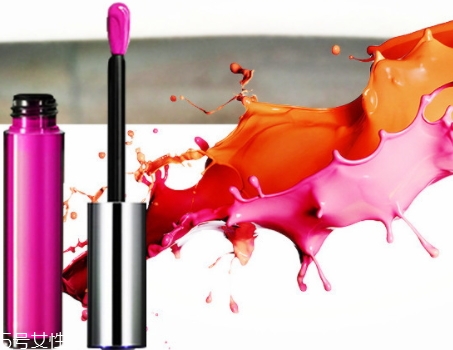 唇釉和唇蜜的區(qū)別 你還在傻傻分不清 唇釉和唇蜜的區(qū)別 你還在傻傻分不清