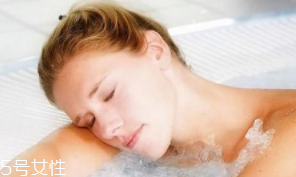 洗澡皮膚搓破了怎么辦？保持干燥別感染