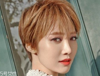 2018最流行的短發(fā)發(fā)型 六款短發(fā)不能錯過的顏色 2018最流行的短發(fā)發(fā)型 六款短發(fā)不能錯過的顏色