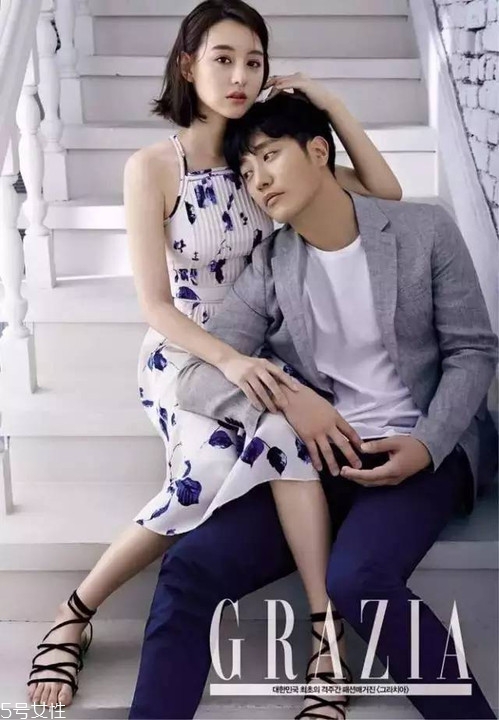 短發(fā)發(fā)尾外翻的發(fā)型怎么弄？誰(shuí)弄誰(shuí)美