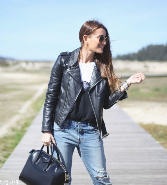 上身瘦下身胖怎么穿衣？穿裙子最遮肉