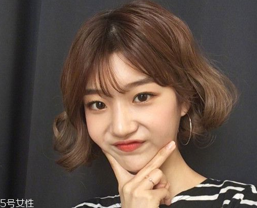 齊肩短發(fā)怎樣最好看？染這些顏色好看又洋氣