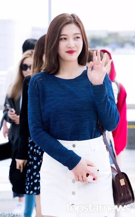 短發(fā)發(fā)尾外翻的發(fā)型怎么弄？誰(shuí)弄誰(shuí)美