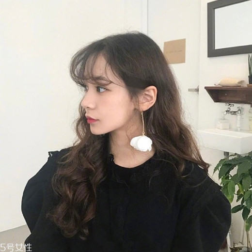 什么臉型適合短發(fā)？顯小的可愛短發(fā)造型圖