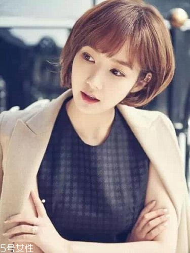 大臉女生適合的短發(fā)發(fā)型 短發(fā)打理步驟 大臉女生適合的短發(fā)發(fā)型 短發(fā)打理步驟