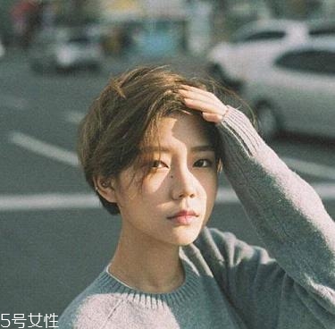 大臉女生適合的短發(fā)發(fā)型 短發(fā)打理步驟 大臉女生適合的短發(fā)發(fā)型 短發(fā)打理步驟