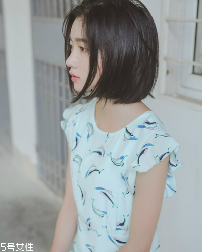 圓臉有劉海好還是沒有劉海好？頭發(fā)少又細(xì)不適合短發(fā)