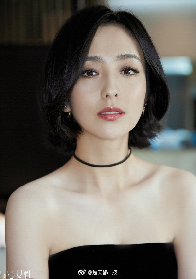 短發(fā)發(fā)尾外翻的發(fā)型怎么弄？誰(shuí)弄誰(shuí)美