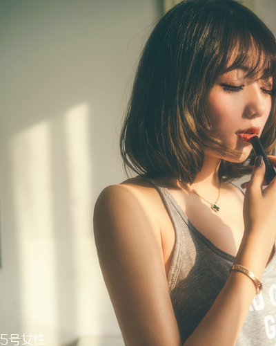 圓臉有劉海好還是沒有劉海好？頭發(fā)少又細(xì)不適合短發(fā)